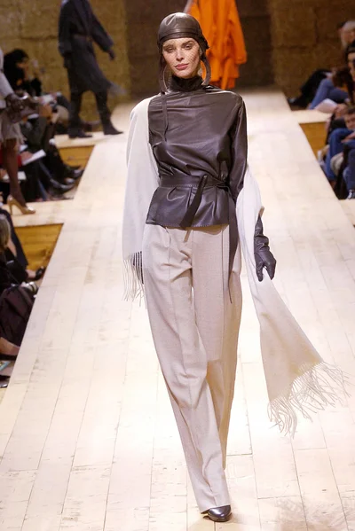 Look 27